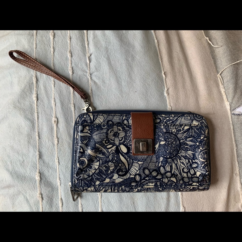 Sakroots Smartphone Wallet